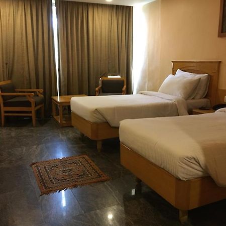 Asr Guesthouse Тирупати Екстериор снимка
